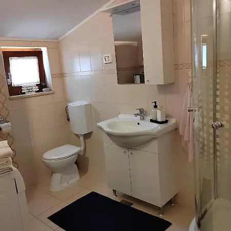 شقة Relax House روفينج