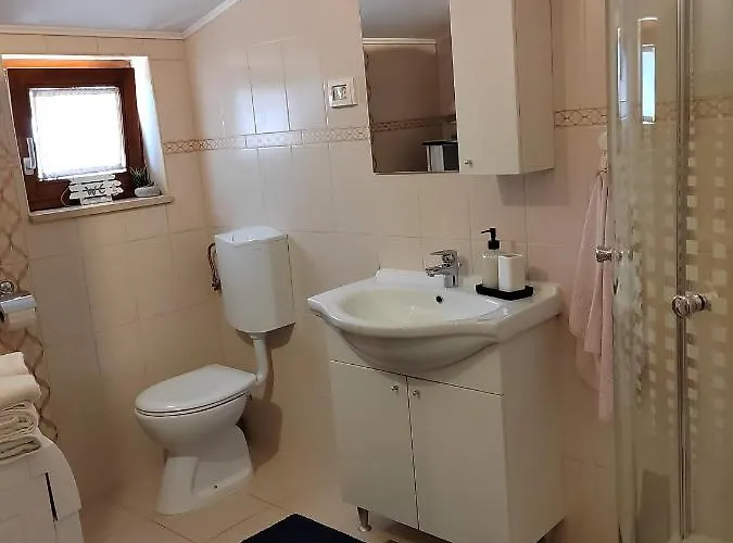 아파트 Relax House 로비니