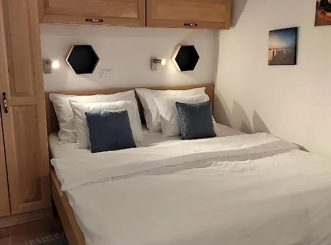 아파트 Relax House 로비니